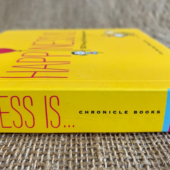 HAPPINESS IS 500 Things To Be Happy About Book - Picture 14 of 15
